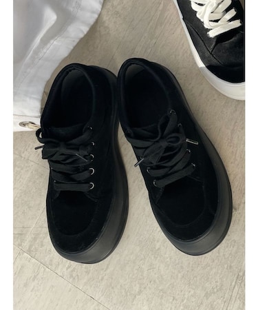 バルキーレースアップスニーカー