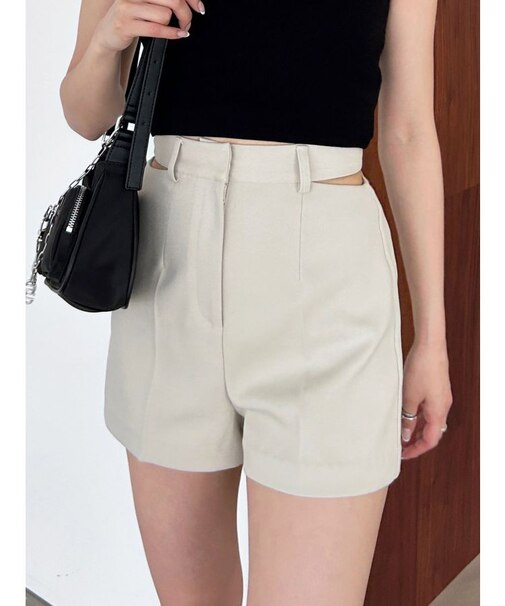 サイドカットショートパンツ