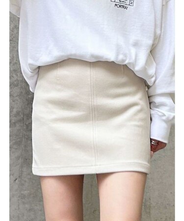 カーブウエストミニスカート