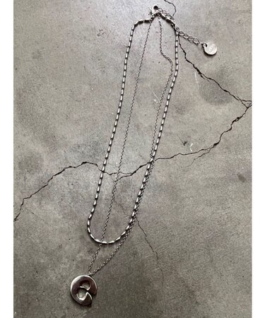 ダブルチェーンネックレス