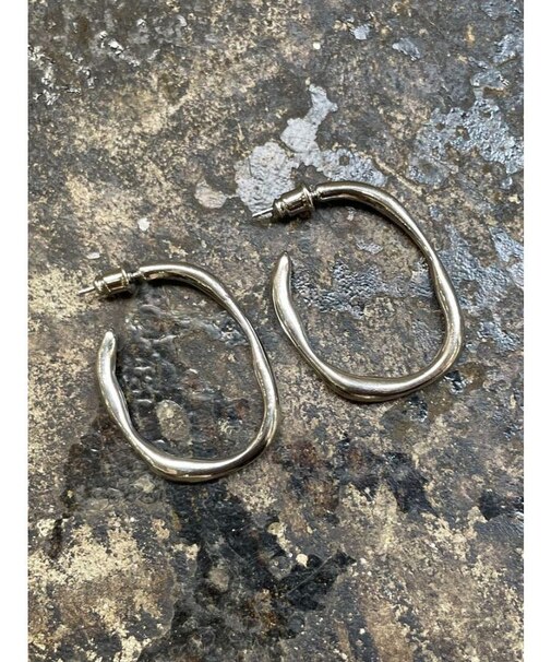 ディフォーメーションサークルピアス