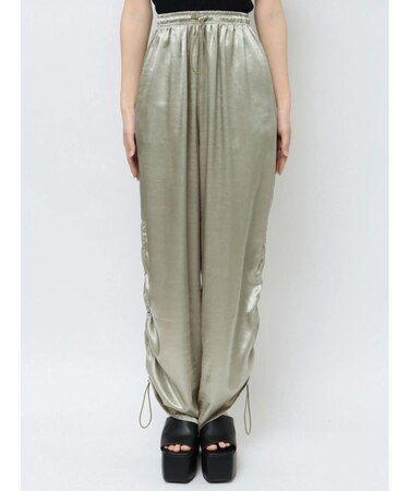 グロスルーズパンツ