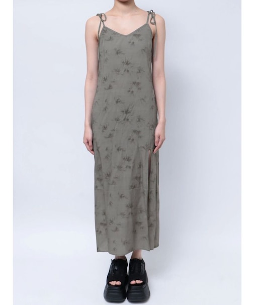 ロングスリットキャミソールワンピース