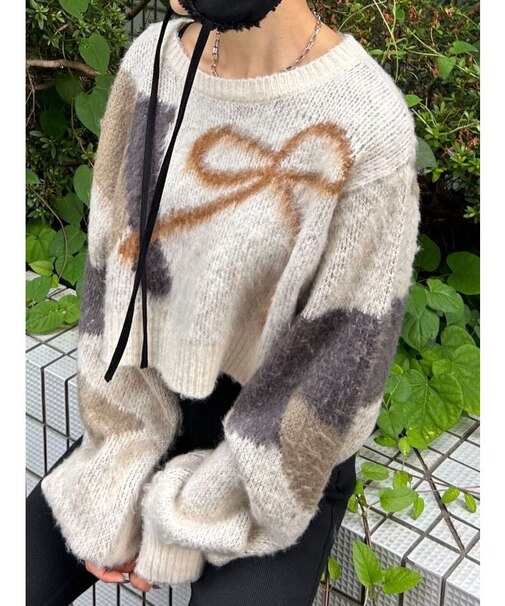 ショートルーズジャガードニット