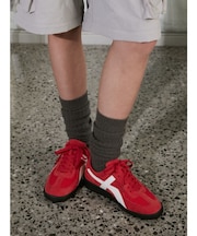 フラットラインスニーカー