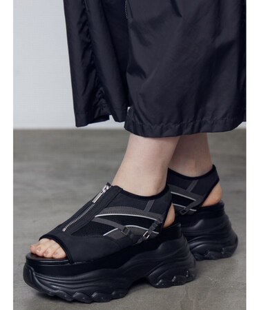 フロントジップスニーカーサンダル