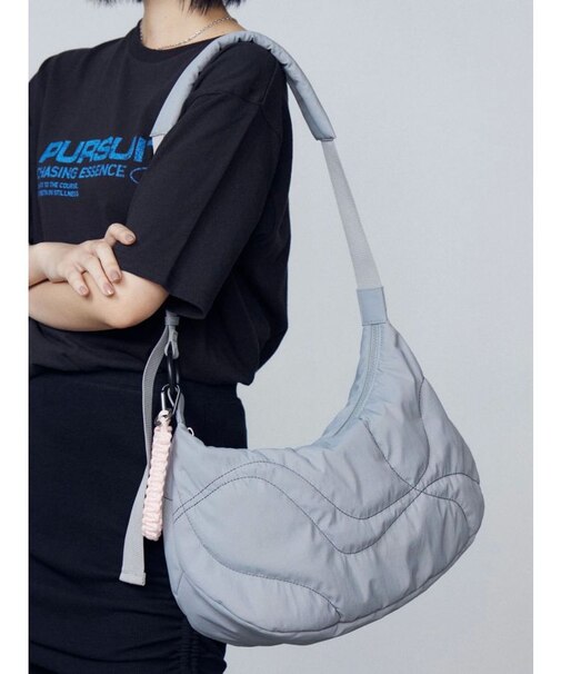 ステッチナイロンショルダーバッグ