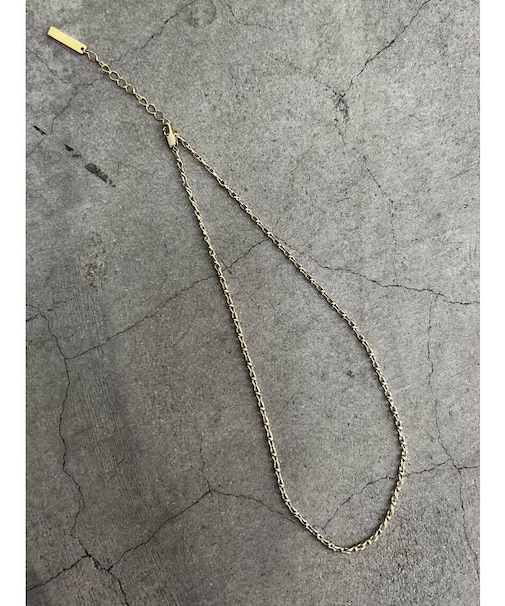 ユニークチェーンネックレス