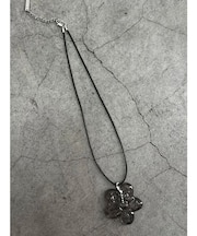 フラワーストリングネックレス