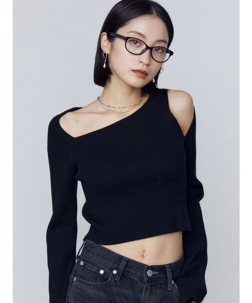 スキンラインニット