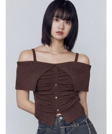 フロントボタンオフショルダーニット