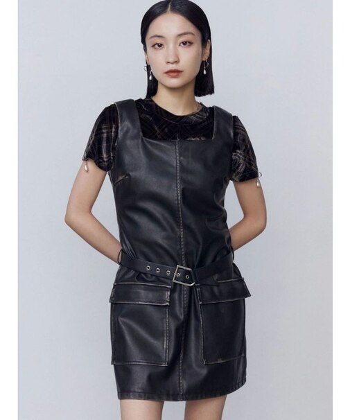 アウトポケットフェイクレザーワンピース