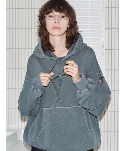 【VEQUM】CLUSH LOOSE WIDE HOODIE