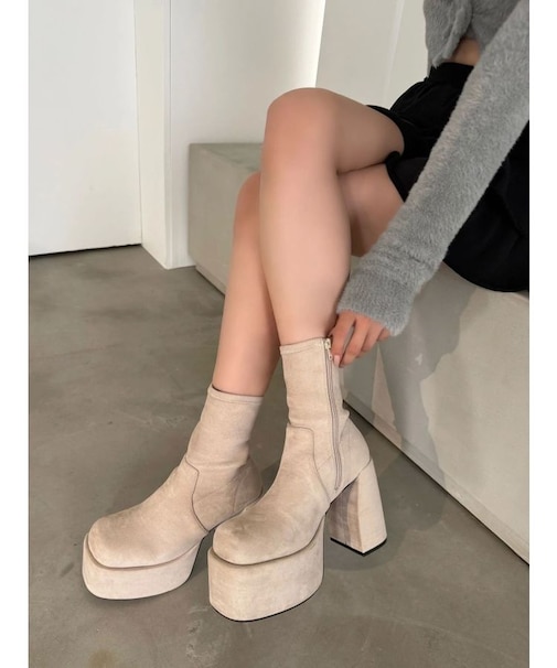 バルキープランプショートフィットブーツ