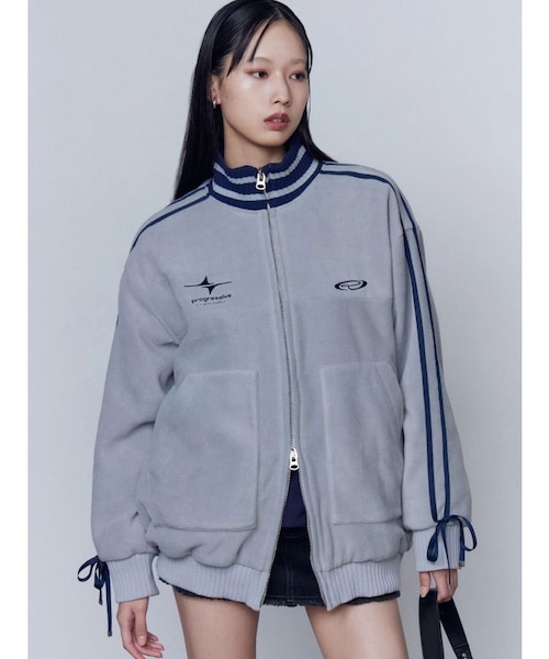 ラインオーバーフリースブルゾン｜エモダの通販｜&mall（アンドモール