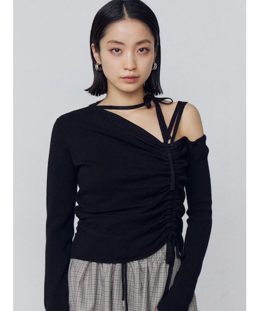 アシンメトリーチョーカーギャザーニット