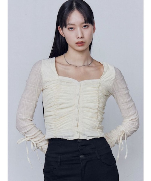 フロントボタンギャザートップ