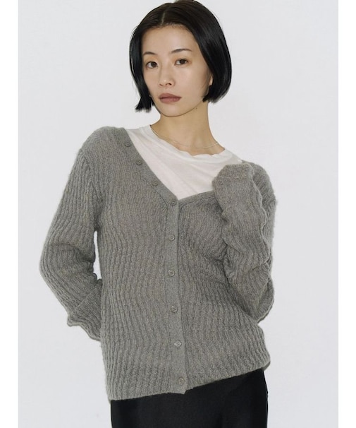 【VEQUM】WAVING V NECK KNIT