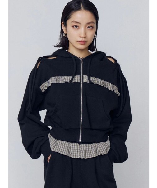 カットアウトリボンフーディ