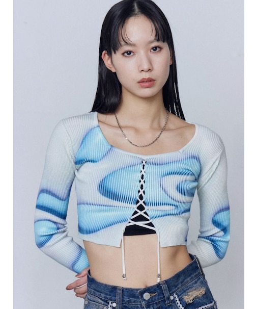 フロントレースアップフィットニット