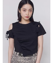 アシンメトリーカットアウトTシャツ