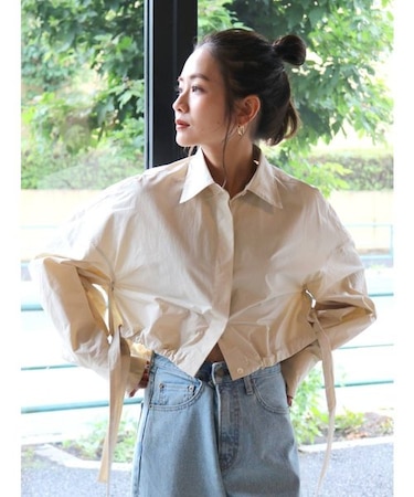 ギャザーデザインショートシャツ