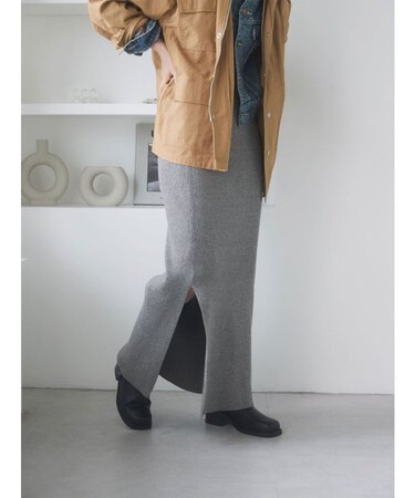 サイドスリットリブニットスカート