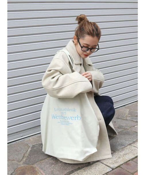 ハイネックミドル丈コート