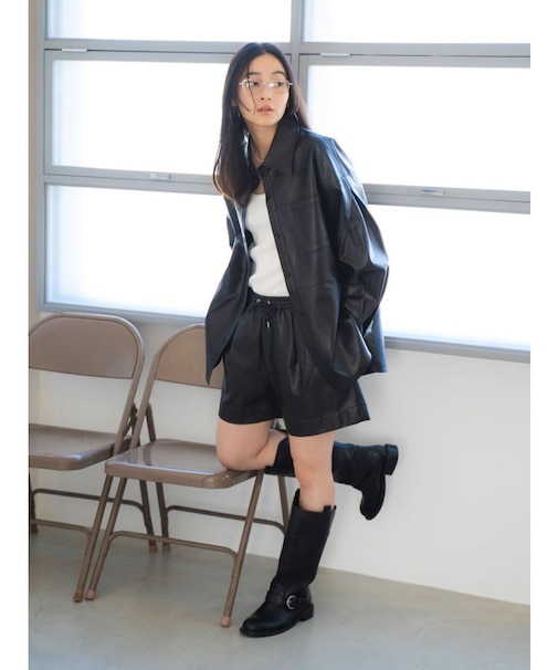 フェイクレザーショートパンツ