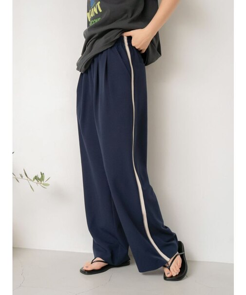 ラインデザインラフタックパンツ