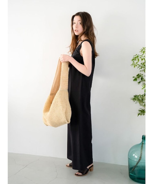 LOHEN ローヘン Uネック ロンパース 38 LOHEN ローヘン Uネック ロンパース 38 新品タグ付 Lohen