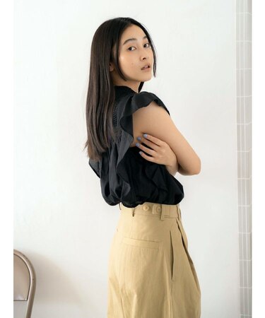 コットンノースリフリルブラウス