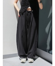 カーブシルエットスウェットパンツ