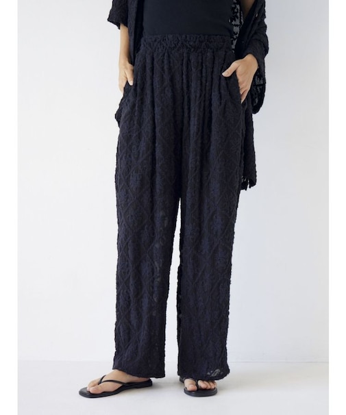 起毛エンブロイダリーラフパンツ