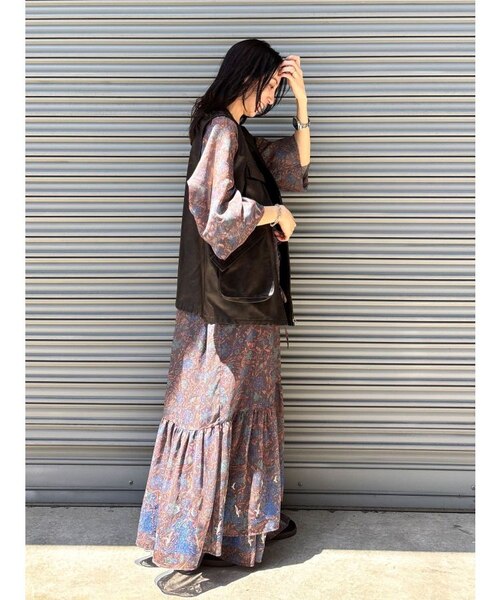 今季新品未使用アングリッド Ungridフリルデザインエンブロイダリー