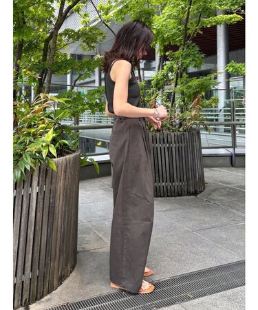 コクーンチノパンツ