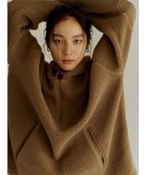 ボアルーズパーカー