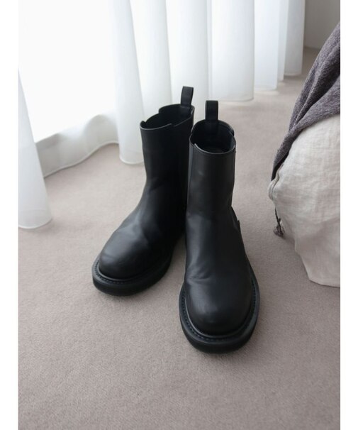 サイドゴアショートブーツ