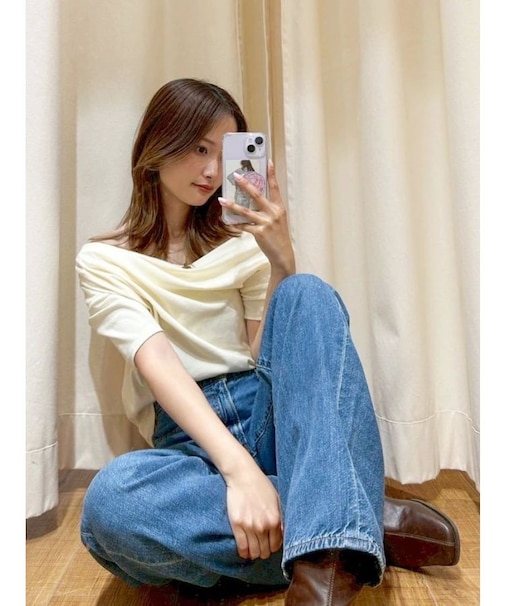 タックデザインオフショルTee