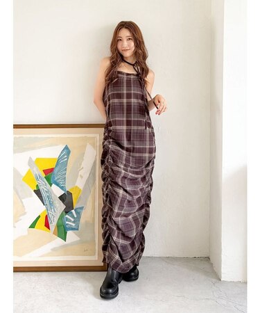 シャーリングデザインチェックワンピース