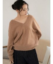 ラムウールVネックニット