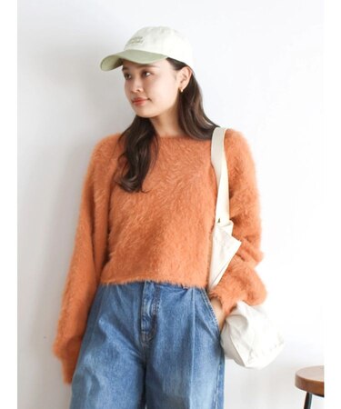 ハイネックルーズニット