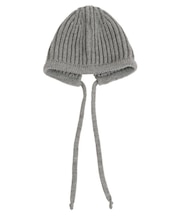 イヤーフラップニット帽