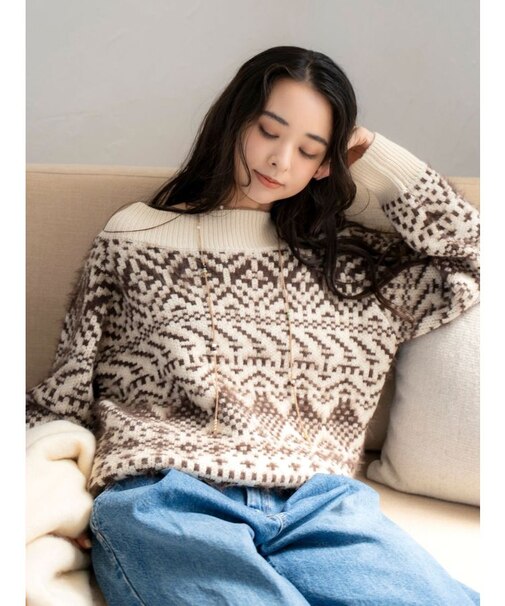 【WEB限定】オフショルジャカードニット