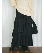 カットオフデザインラッフルスカート