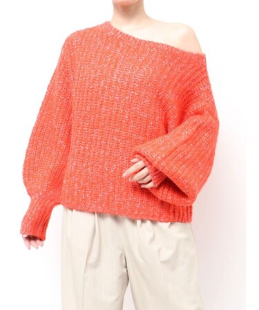 オフショルラメルーズニット