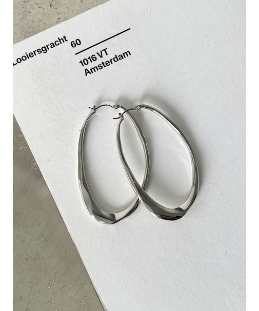 ビッグフープピアス