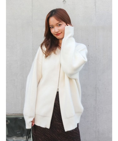 アンゴラ混ジップニットカーデ