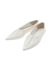 ポインテッドトゥフラットシューズ