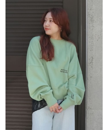 スリーブボリューム刺繍スウェット